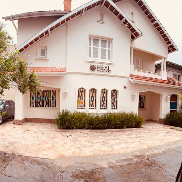 Clínica Heal Institute